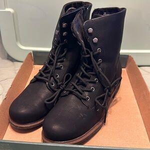 Size 11 Black BOC boots
